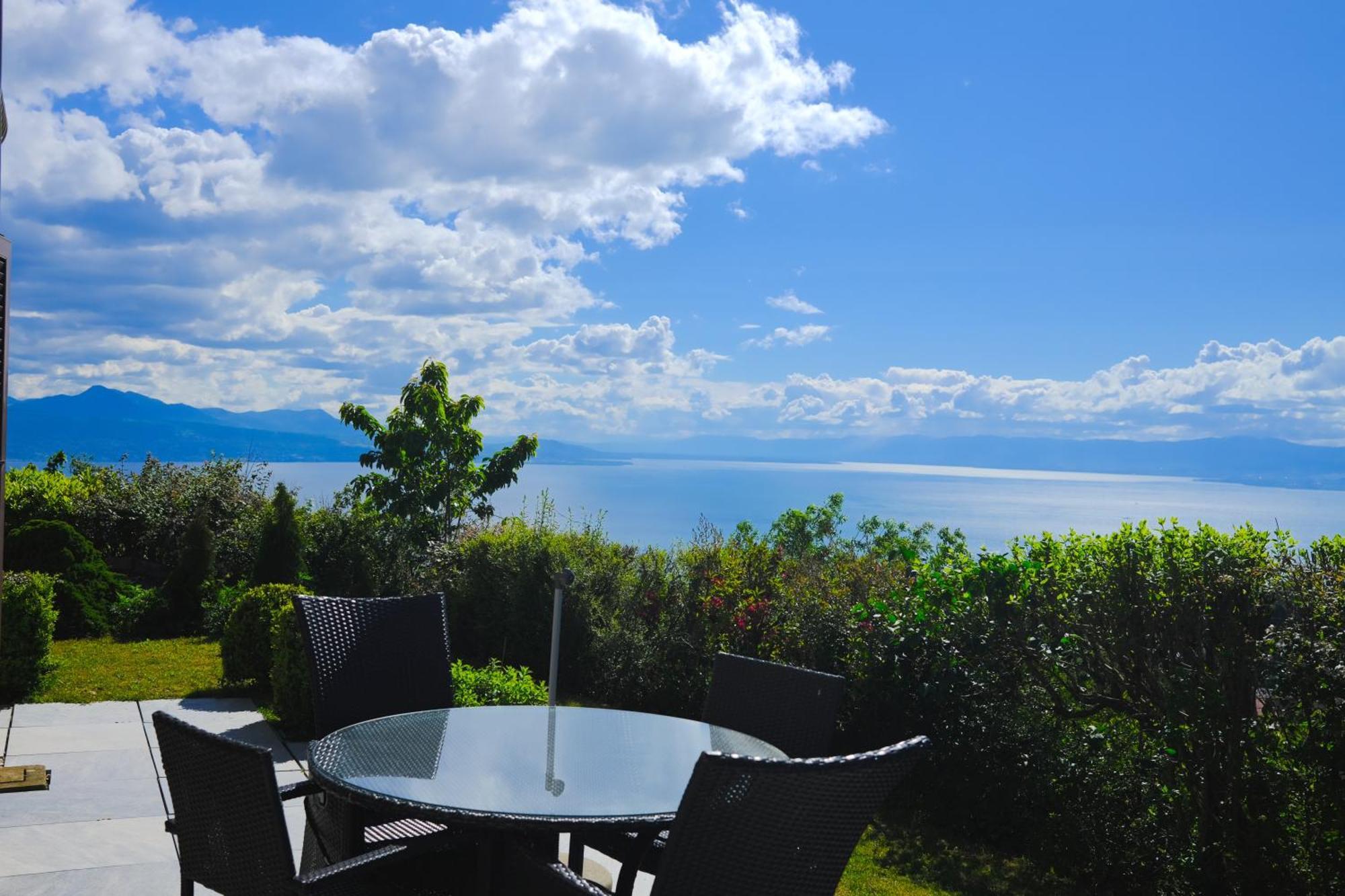 Lakeview Apartment-Lavaux Grandvaux ภายนอก รูปภาพ